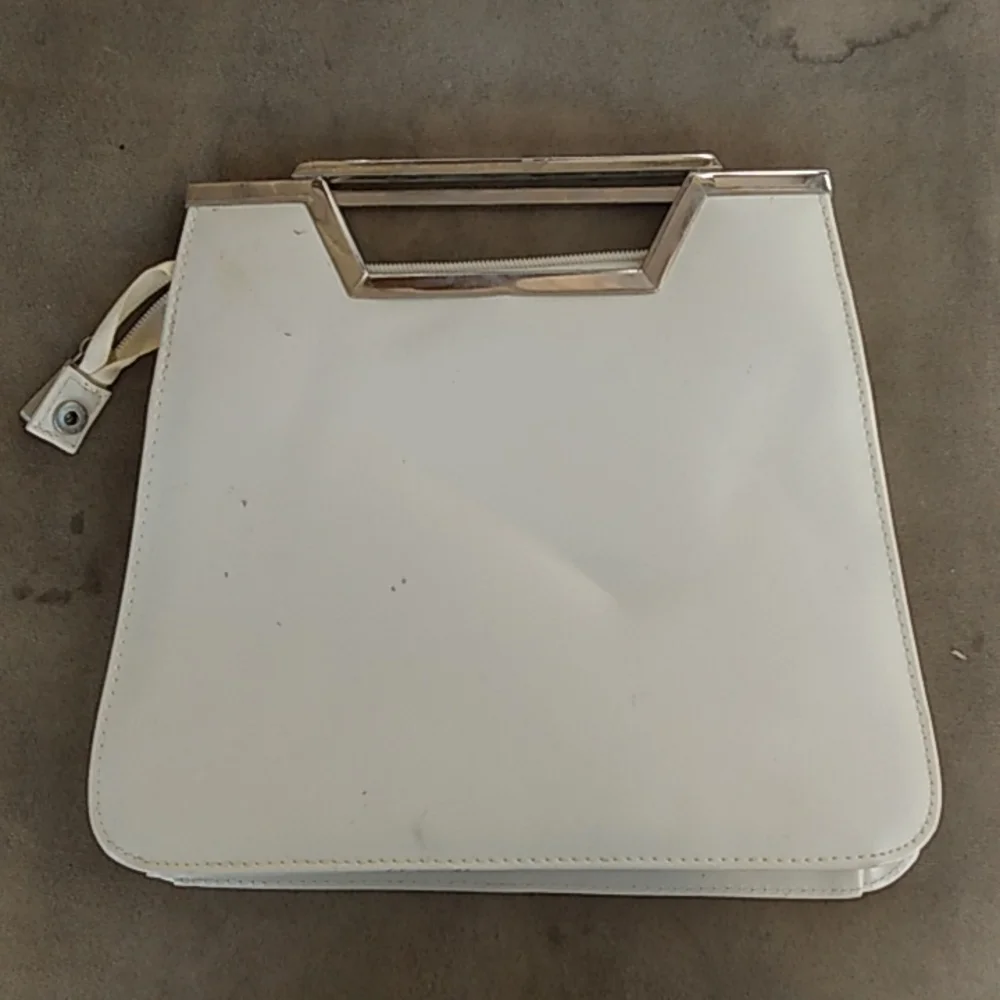 Handbag - Picture 2 of 2